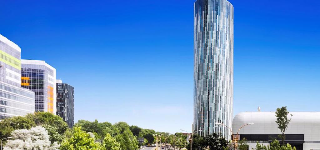 Ο πύργος SkyTower της Ρουμανίας μέλος της WFGT  Ο πύργος SkyTower της Ρουμανίας μέλος της WFGT